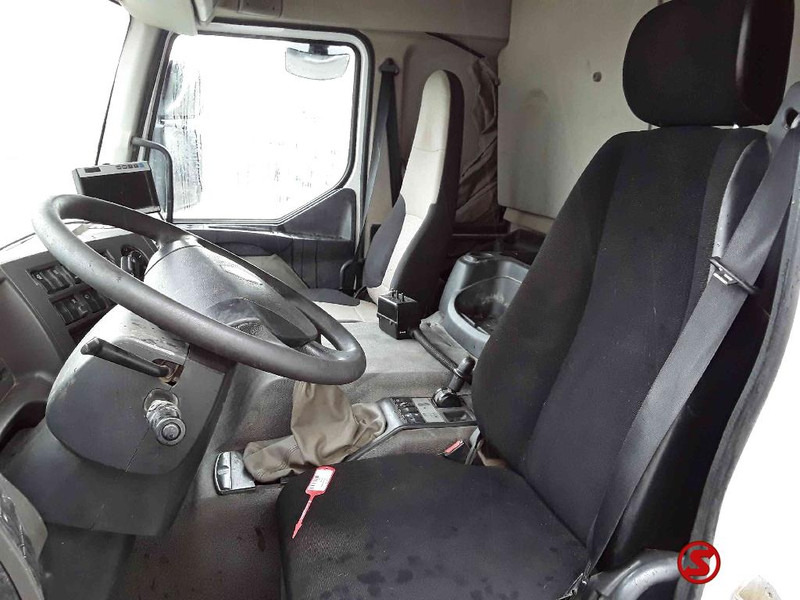 Kravas automašīna pašizgāzējs Renault Kerax 450 8x4 retarder: foto 7