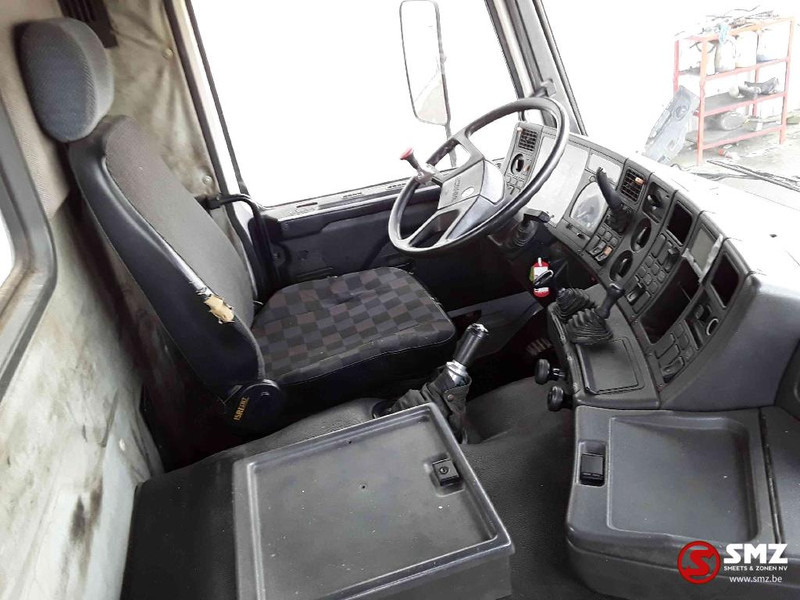 Interior photo 1: Bortu kravas automašīna/ Platforma, Kravas auto ar manipulatoru Scania 113 360 Diebolt big axle 12 gear retarder