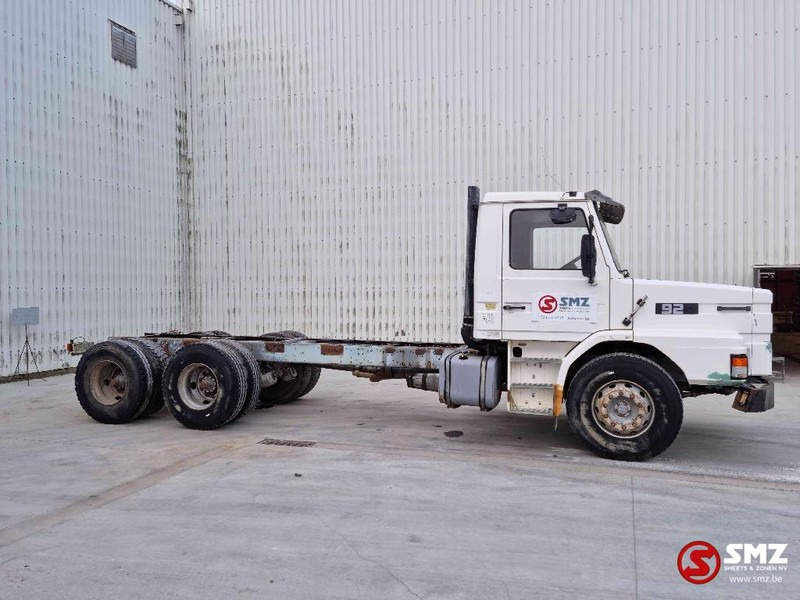 Scania 92 H Torpedo 6x4 french - Šasija kravas automašīna: foto 4 Scania 92 H Torpedo 6x4 french - Šasija kravas automašīna: foto 4