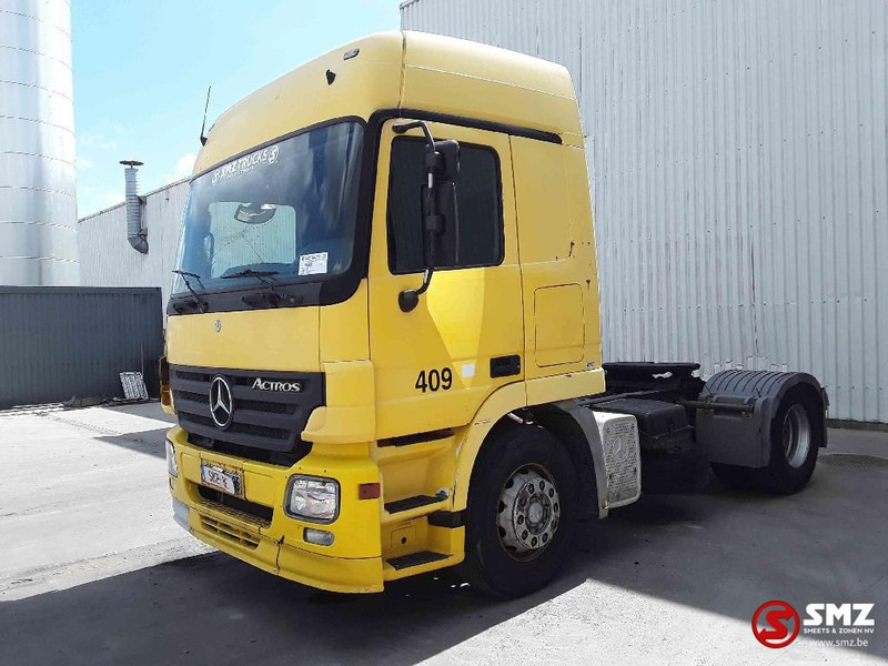 Mercedes-Benz Actros 1841 eps 3 pedals - parabrise cassé - windshield broken - Vilcējs: foto 3 Mercedes-Benz Actros 1841 eps 3 pedals - parabrise cassé - windshield broken - Vilcējs: foto 3