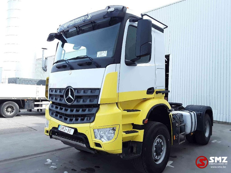 Mercedes-Benz Arocs 2045 4x4 NO hydrodrive - Vilcējs: foto 3 Mercedes-Benz Arocs 2045 4x4 NO hydrodrive - Vilcējs: foto 3