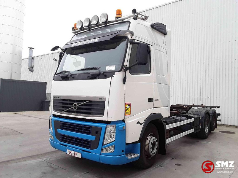 Volvo FH 420 6x2 - Konteineru vedējs/ Kravas automašīna ar noņemamā virsbūve: foto 3 Volvo FH 420 6x2 - Konteineru vedējs/ Kravas automašīna ar noņemamā virsbūve: foto 3