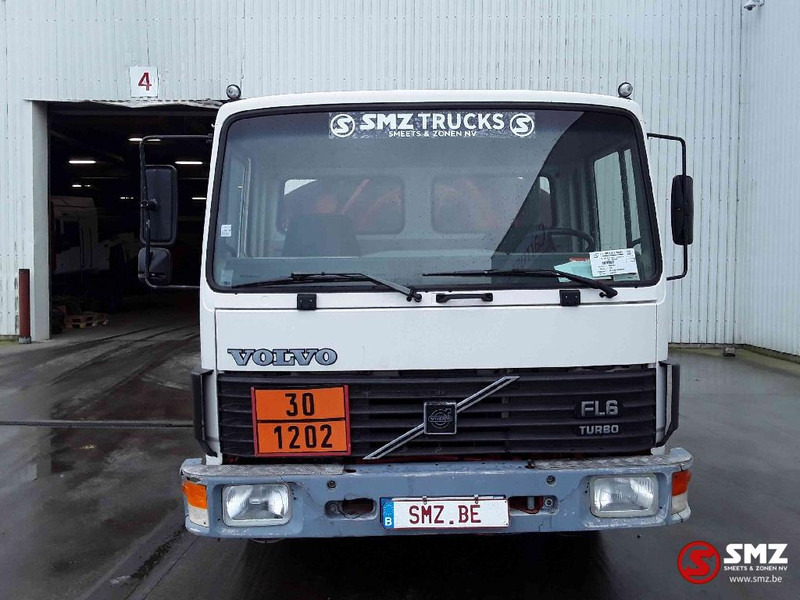 Volvo FL 6 6500l 8500 - Autocisterna: foto 2 Volvo FL 6 6500l 8500 - Autocisterna: foto 2