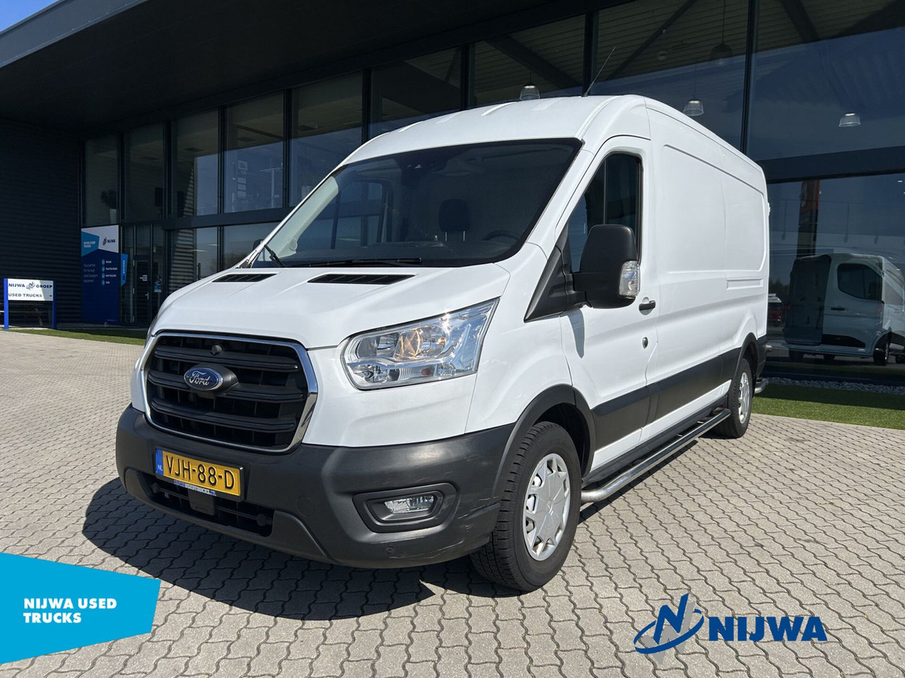 Ford Transit 130 L3H2 Automaat + Achteruitrijcamera - Kravas mikroautobuss: foto 1 Ford Transit 130 L3H2 Automaat + Achteruitrijcamera - Kravas mikroautobuss: foto 1