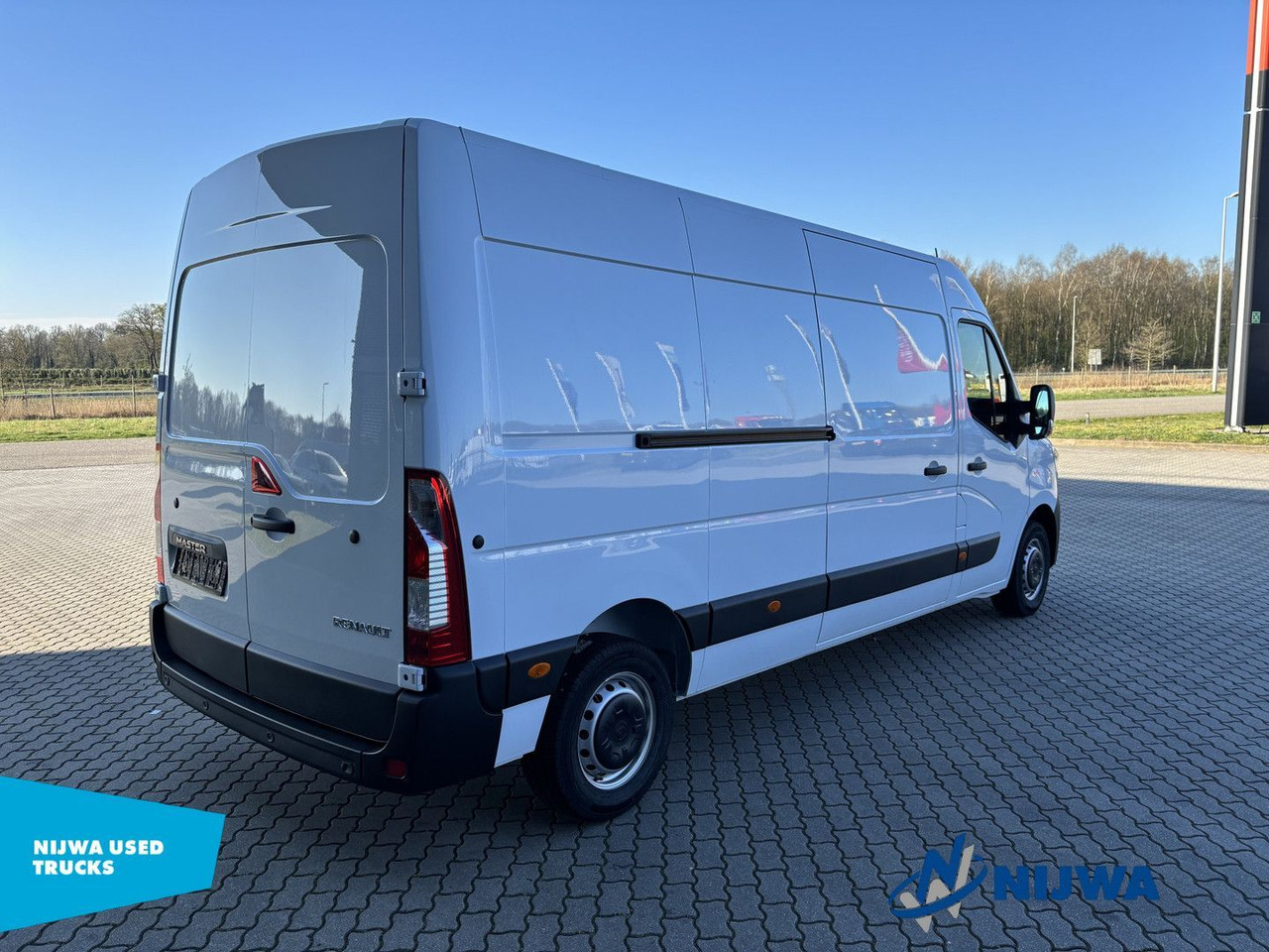 Renault Master 135 L3H2 Parkeersensoren + Cruise control - Mazs furgons: foto 3 Renault Master 135 L3H2 Parkeersensoren + Cruise control - Mazs furgons: foto 3