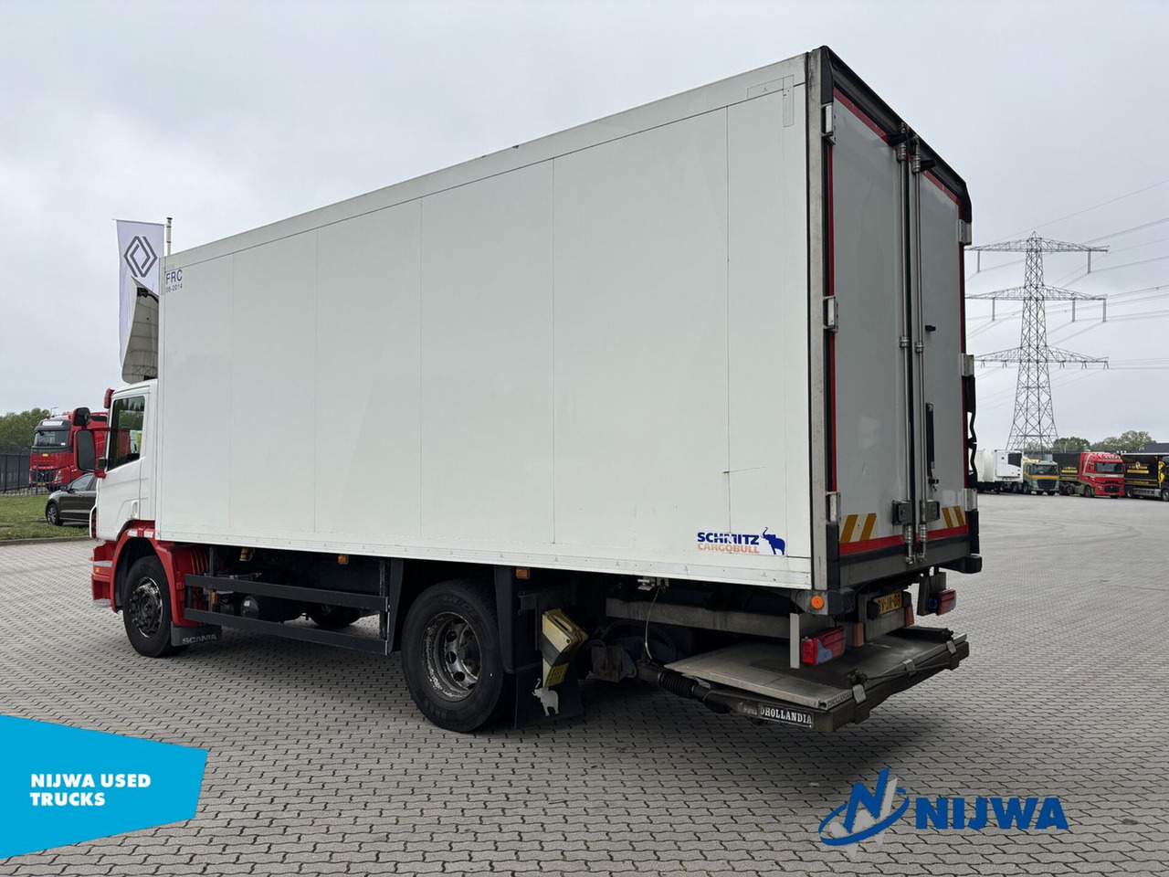 Scania P 230 4X2 Meat Truck + Laadklep - Kravas automašīna refrižerators: foto 4 Scania P 230 4X2 Meat Truck + Laadklep - Kravas automašīna refrižerators: foto 4