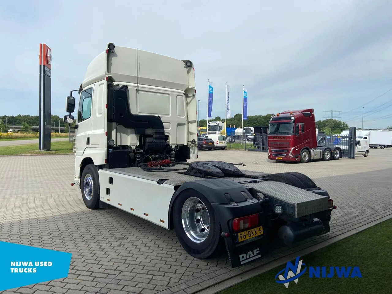 DAF CF 480 4X2 Schuifschotel + PTO - Vilcējs: foto 4 DAF CF 480 4X2 Schuifschotel + PTO - Vilcējs: foto 4