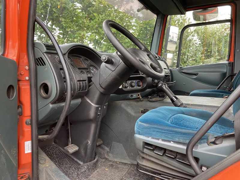 DAF CF65.180 Euro3 Manual / Laadklep - Šasija kravas automašīna: foto 5 DAF CF65.180 Euro3 Manual / Laadklep - Šasija kravas automašīna: foto 5