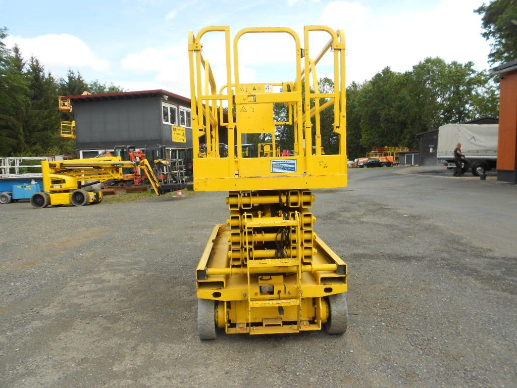 Šķērveida pacēlājs Genie GS 3246, Scherenarbeitsbühne Genie 11,9 m: foto 23