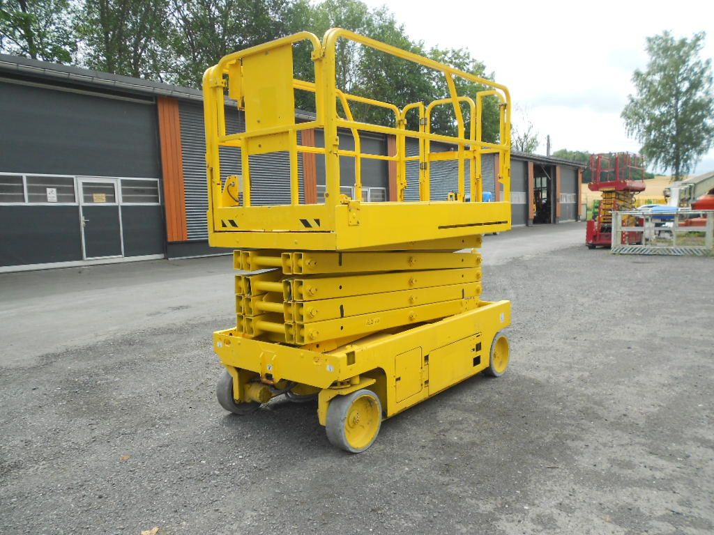 Šķērveida pacēlājs Genie GS 3246, Scherenarbeitsbühne Genie 11,9 m: foto 18