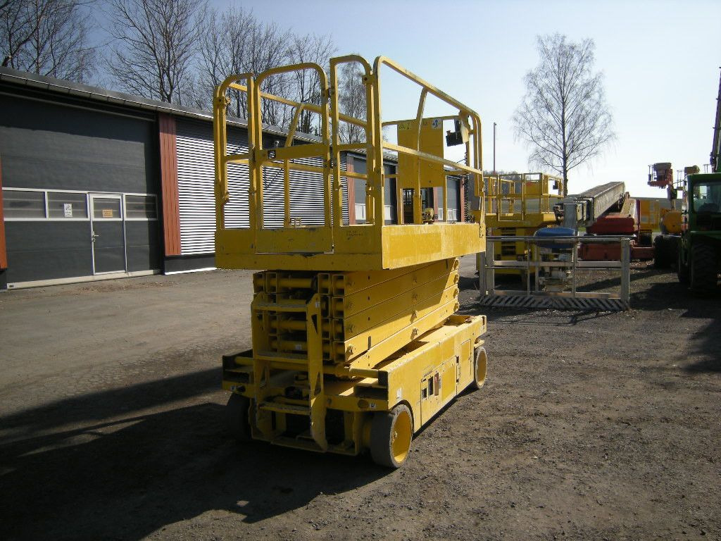 Autopacēlājs Genie GS 3246, Scherenarbeitsbühne Genie 11,9 m: foto 19