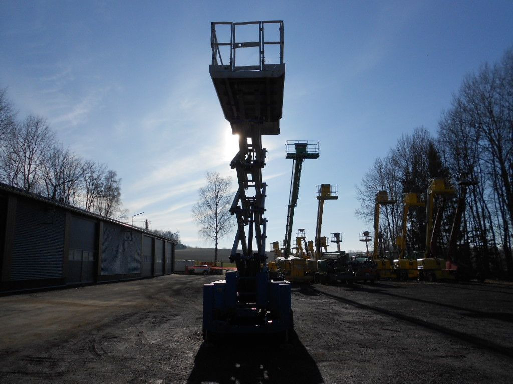 Genie GS4069BE, Hybrid, Stützen, AH 14 m - Šķērveida pacēlājs: foto 3 Genie GS4069BE, Hybrid, Stützen, AH 14 m - Šķērveida pacēlājs: foto 3