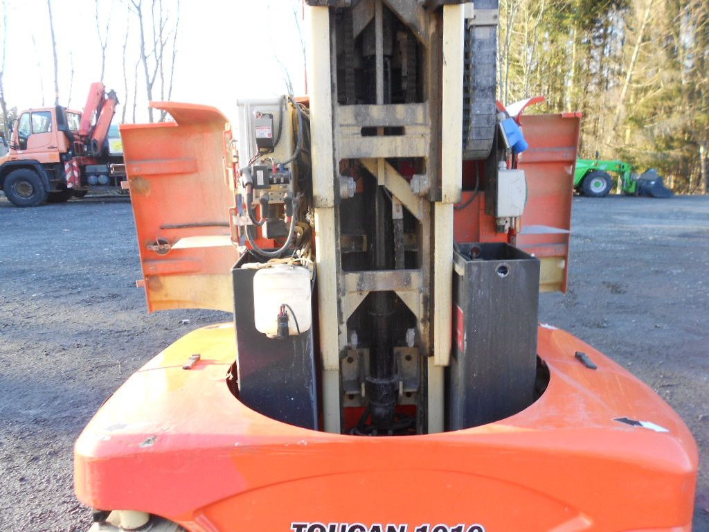Jaunā Torņa pacēlājs JLG Arbeitsbühne, JLG Toucan 1010, AH 10m: foto 14