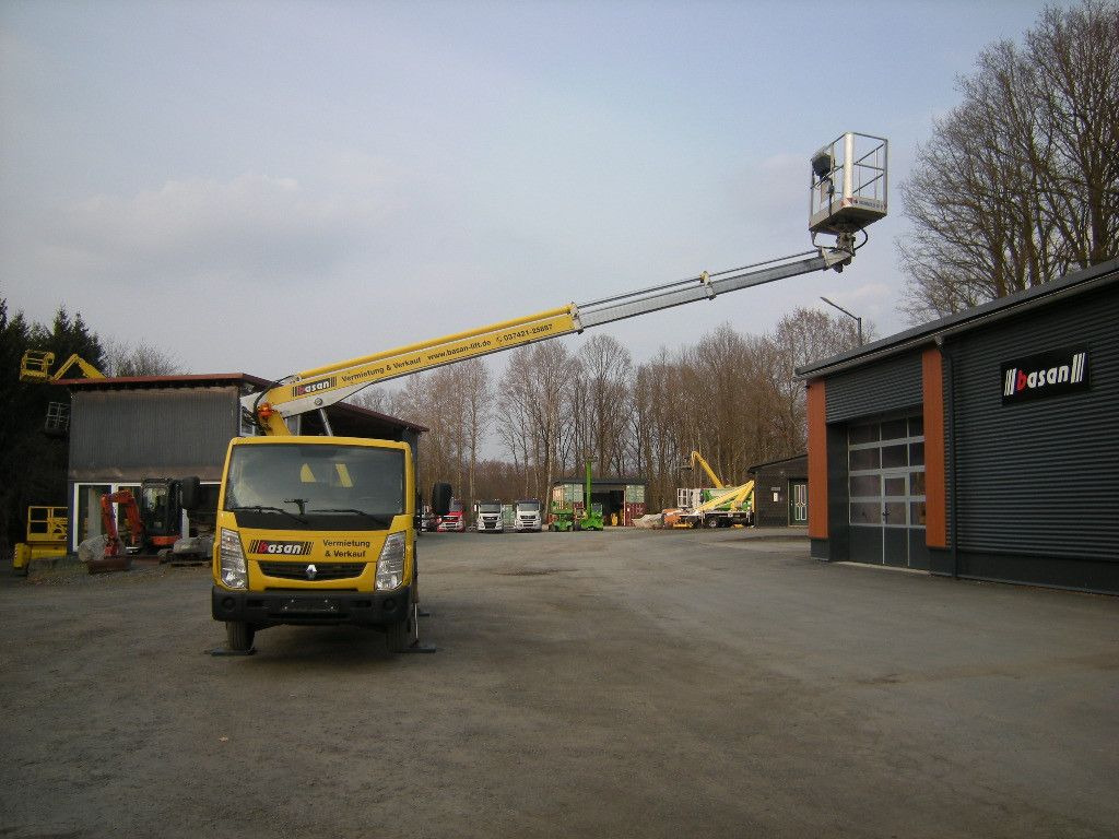 Renault Maxity mit Multitel 160 Alu DS Aufbau, 16m - Autopacēlājs: foto 5 Renault Maxity mit Multitel 160 Alu DS Aufbau, 16m - Autopacēlājs: foto 5