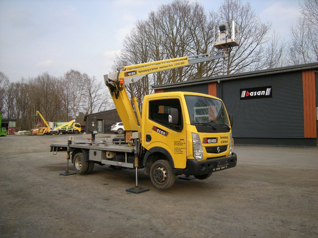 Renault Maxity mit Multitel 160 Alu DS Aufbau, 16m - Autopacēlājs: foto 1 Renault Maxity mit Multitel 160 Alu DS Aufbau, 16m - Autopacēlājs: foto 1