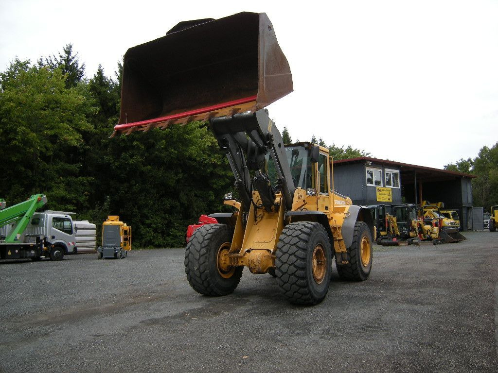 Volvo L 120 E - Riteņu iekrāvējs: foto 4 Volvo L 120 E - Riteņu iekrāvējs: foto 4