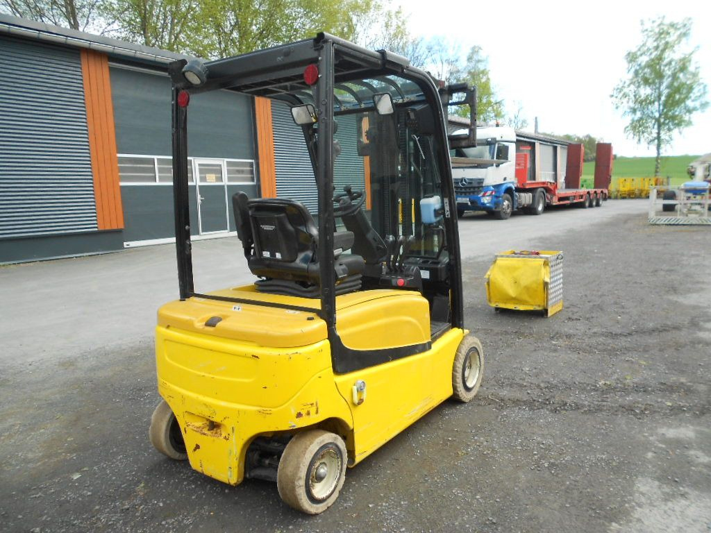 Yale ERP20VF, 2 Tonnen Stapler - Autokrāvējs: foto 2 Yale ERP20VF, 2 Tonnen Stapler - Autokrāvējs: foto 2
