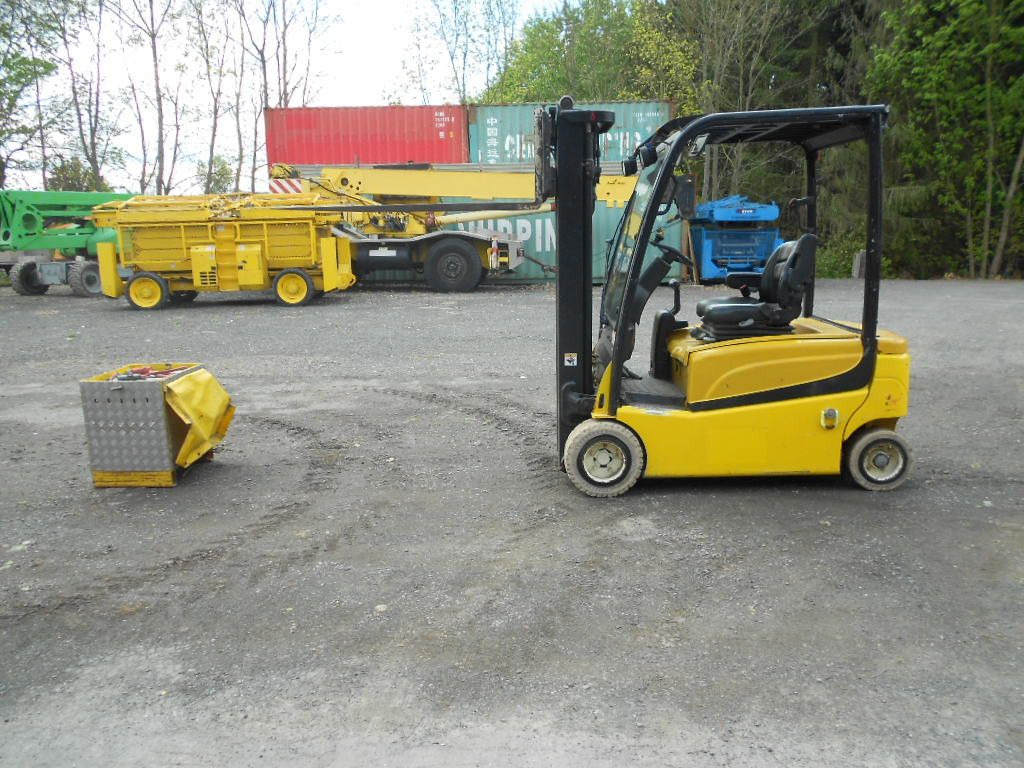 Yale ERP20VF, 2 Tonnen Stapler - Autokrāvējs: foto 4 Yale ERP20VF, 2 Tonnen Stapler - Autokrāvējs: foto 4
