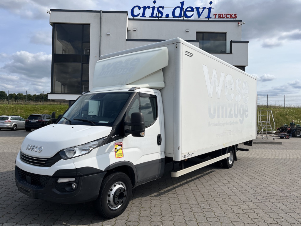 Iveco 70C18 Daily Koffer mit Ladebordwand - Furgons ar slēgtā virsbūve: foto 1 Iveco 70C18 Daily Koffer mit Ladebordwand - Furgons ar slēgtā virsbūve: foto 1