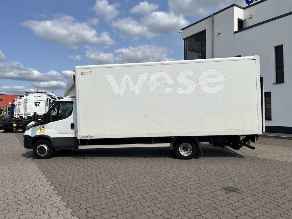 Iveco 70C18 Daily Koffer mit Ladebordwand - Furgons ar slēgtā virsbūve: foto 2 Iveco 70C18 Daily Koffer mit Ladebordwand - Furgons ar slēgtā virsbūve: foto 2