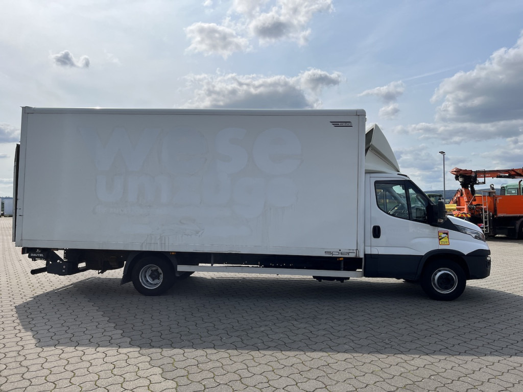 Iveco 70C18 Daily Koffer mit Ladebordwand - Furgons ar slēgtā virsbūve: foto 5 Iveco 70C18 Daily Koffer mit Ladebordwand - Furgons ar slēgtā virsbūve: foto 5