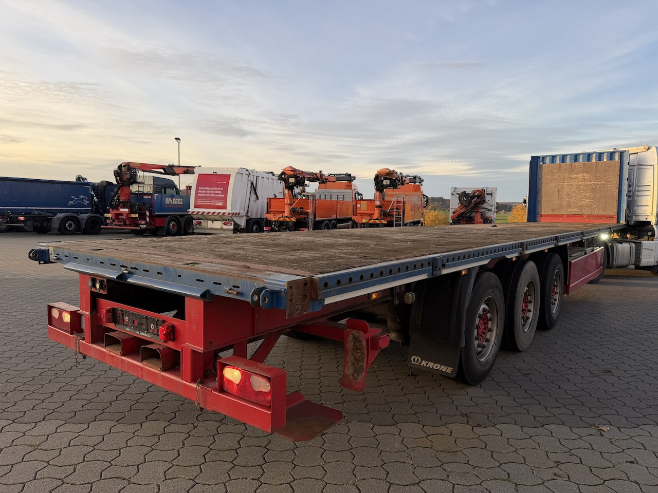 Krone SDP 27 - Bortu puspiekabe/ Platforma: foto 5 Krone SDP 27 - Bortu puspiekabe/ Platforma: foto 5