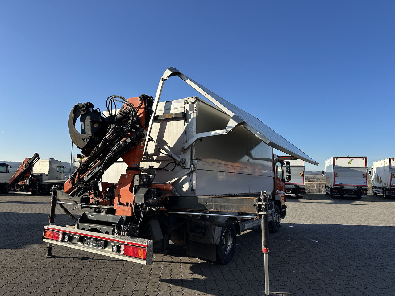 Mercedes-Benz Atego 1529 4x2  Atlas 57.3-A2   Kadaverkipper - Kravas auto ar manipulatoru, Kravas automašīna pašizgāzējs: foto 2 Mercedes-Benz Atego 1529 4x2  Atlas 57.3-A2   Kadaverkipper - Kravas auto ar manipulatoru, Kravas automašīna pašizgāzējs: foto 2