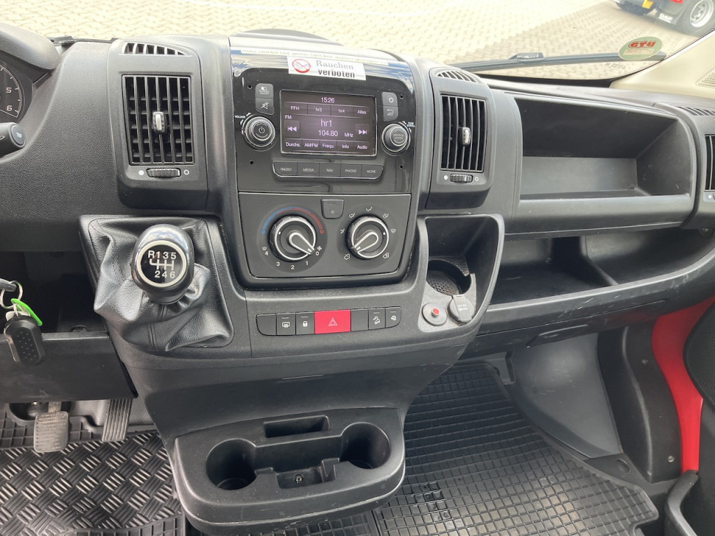 Peugeot Boxer Verkaufsfahrzeug Foodtruck - Tirdzniecības kravas automašīna: foto 2 Peugeot Boxer Verkaufsfahrzeug Foodtruck - Tirdzniecības kravas automašīna: foto 2