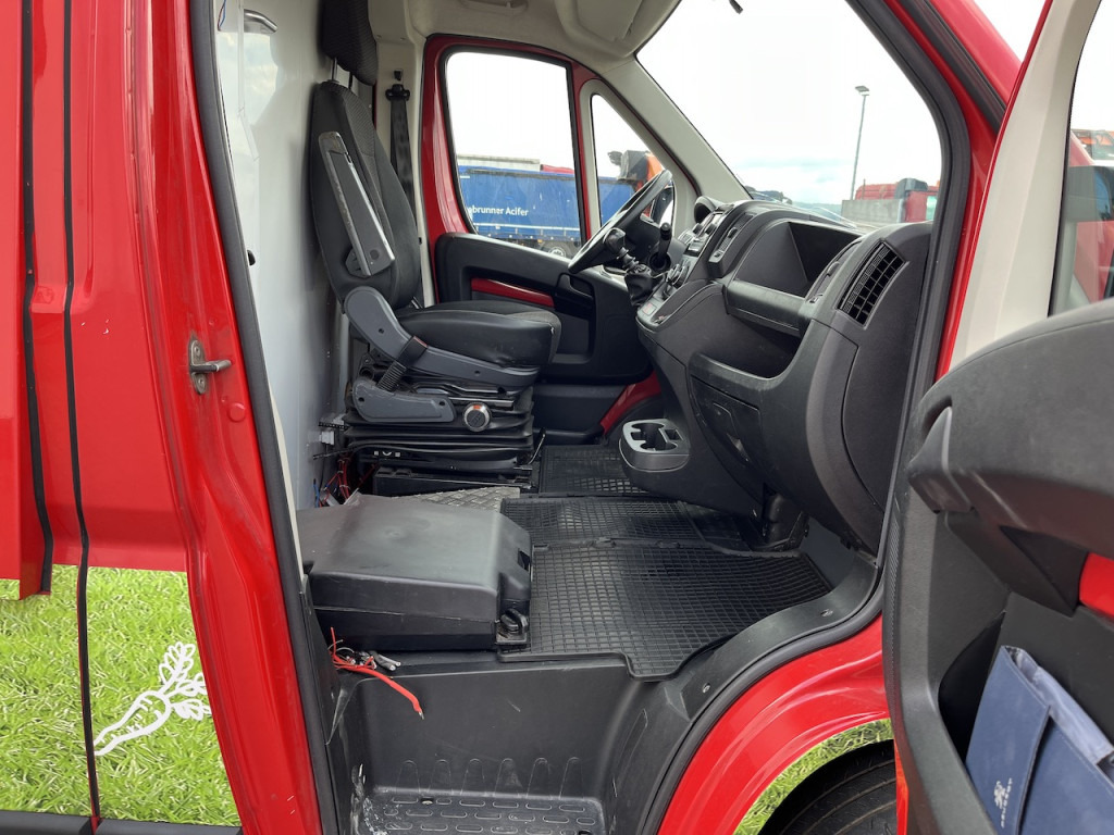Peugeot Boxer Verkaufsfahrzeug Foodtruck - Tirdzniecības kravas automašīna: foto 3 Peugeot Boxer Verkaufsfahrzeug Foodtruck - Tirdzniecības kravas automašīna: foto 3