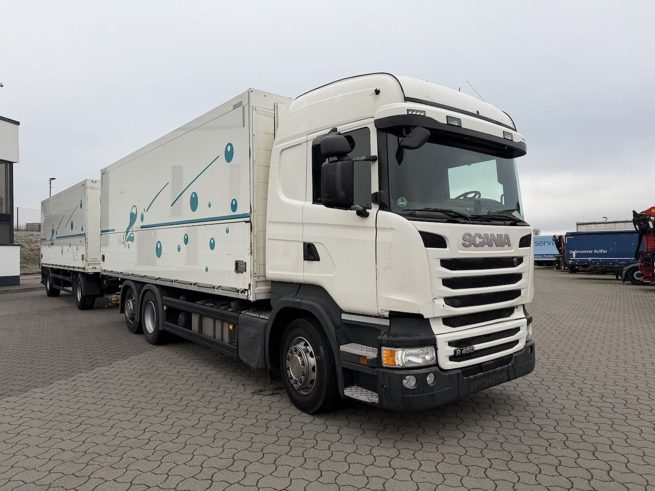 Kravas automašīna ar slēgto virsbūvi Scania R 450 6x2 Geränkezug + Orten Anhänger: foto 7 Kravas automašīna ar slēgto virsbūvi Scania R 450 6x2 Geränkezug + Orten Anhänger: foto 7