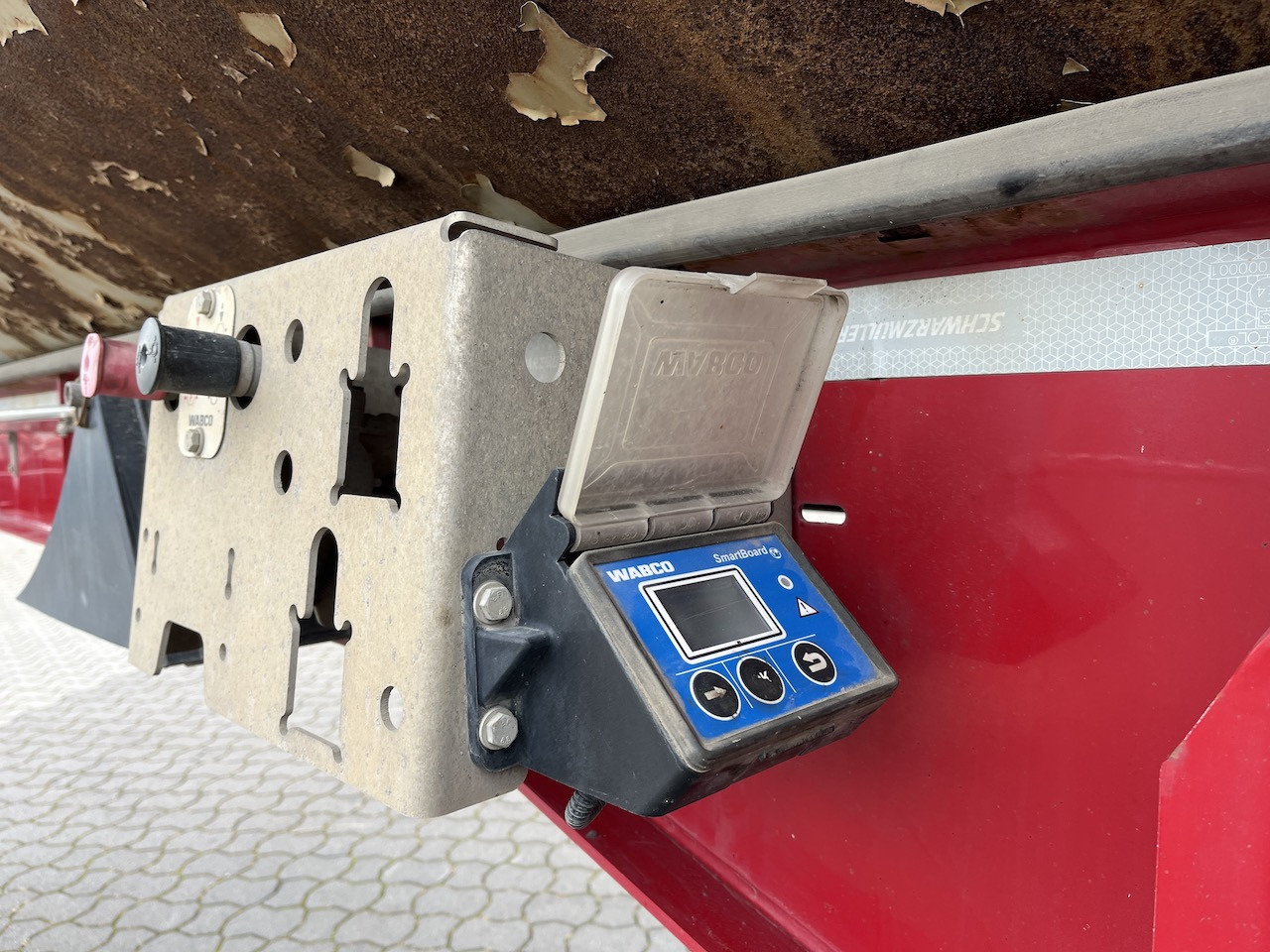 Schwarzmüller SK Kippauflieger Stahlmulde Liftachse - Puspiekabe pašizgāzējs: foto 5 Schwarzmüller SK Kippauflieger Stahlmulde Liftachse - Puspiekabe pašizgāzējs: foto 5