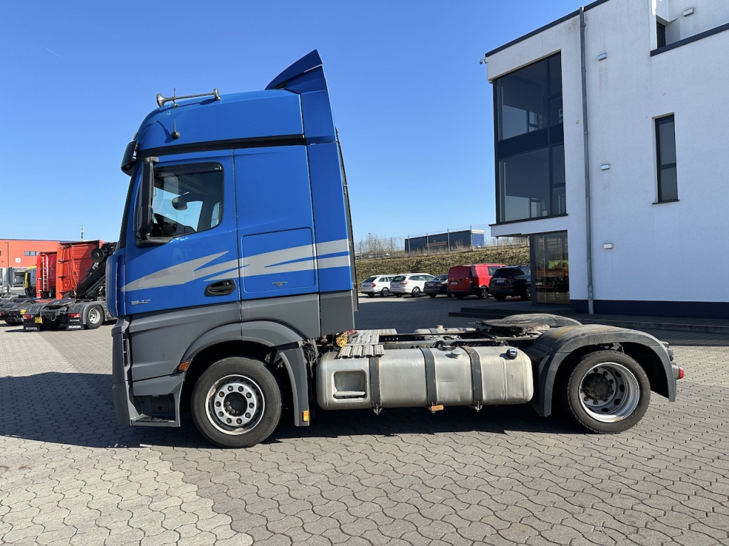 Mercedes-Benz Actros 1842 4x2 - Vilcējs: foto 3 Mercedes-Benz Actros 1842 4x2 - Vilcējs: foto 3