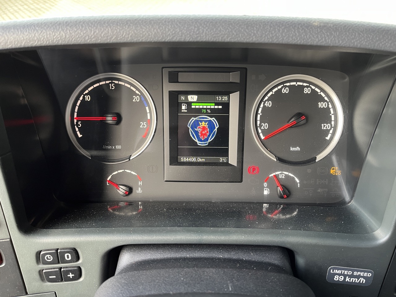 Scania G 490 6x4 Retarder Kipphydraulik - Vilcējs: foto 2 Scania G 490 6x4 Retarder Kipphydraulik - Vilcējs: foto 2