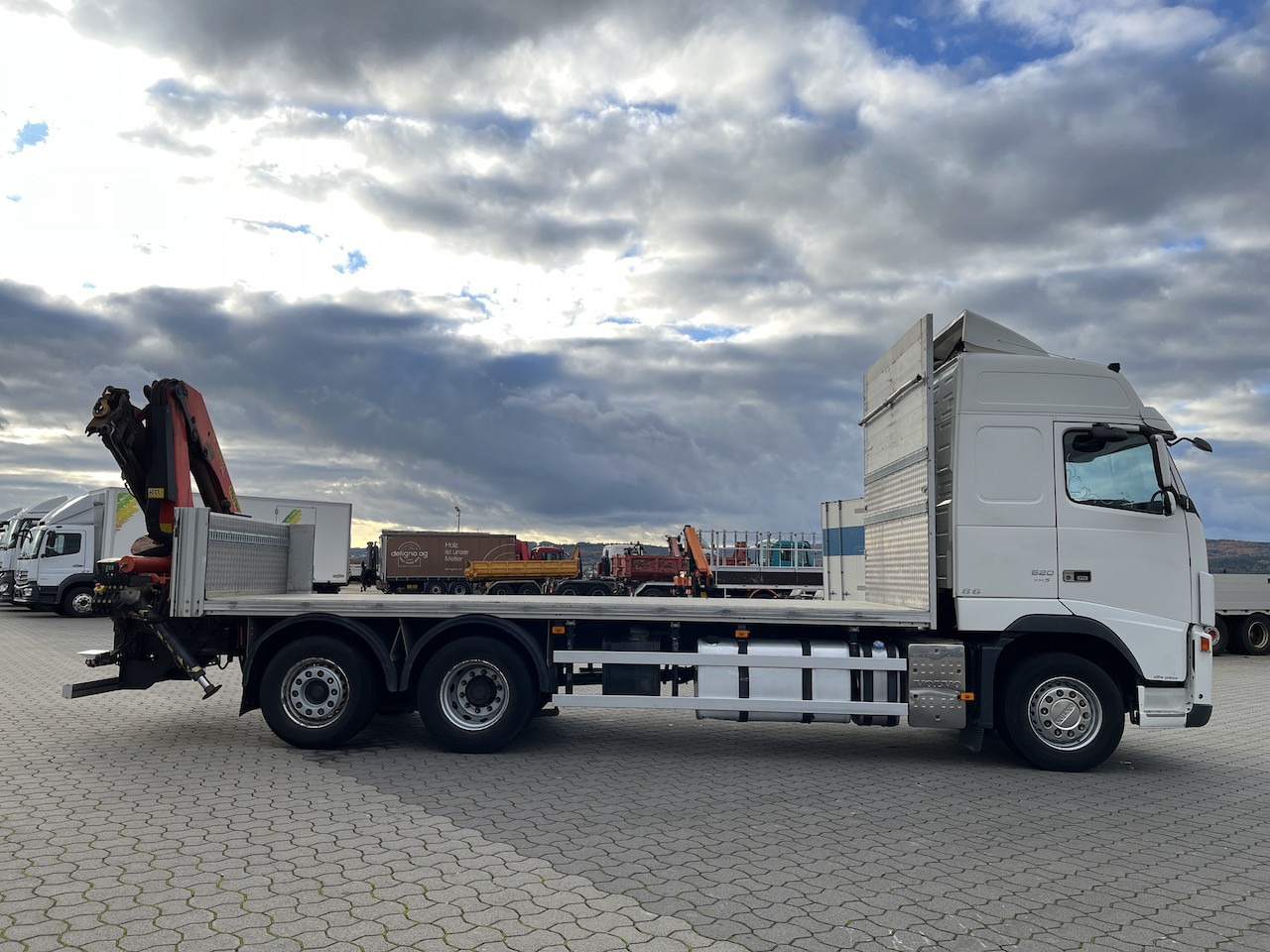 Kravas auto ar manipulatoru, Bortu kravas automašīna/ Platforma Volvo FH 520 6x2  Palfinger PK 12502 | AHK: foto 12