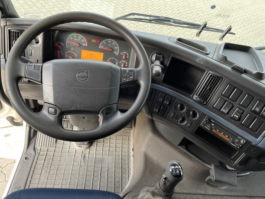 Volvo FH 520 6x2 Palfinger PK 12502 | AHK - Kravas auto ar manipulatoru, Bortu kravas automašīna/ Platforma: foto 2 Volvo FH 520 6x2 Palfinger PK 12502 | AHK - Kravas auto ar manipulatoru, Bortu kravas automašīna/ Platforma: foto 2