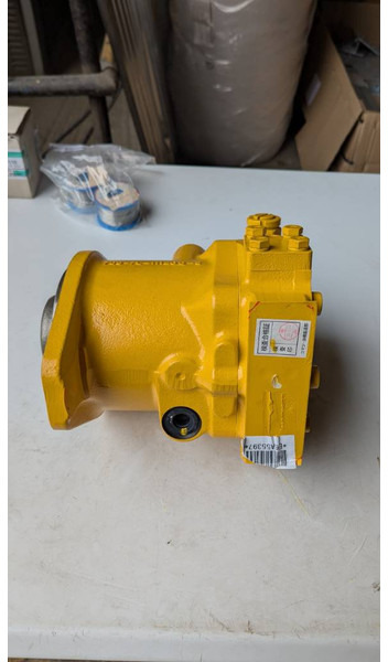 Komatsu D65PX-15 - HYDRAULIC MOTOR ASSY - 708-7L-00040 - Buldozers: foto 5 Komatsu D65PX-15 - HYDRAULIC MOTOR ASSY - 708-7L-00040 - Buldozers: foto 5