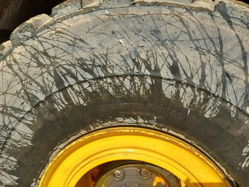 Artikulētias pašizgāzējs Komatsu HM400-5E0: foto 10