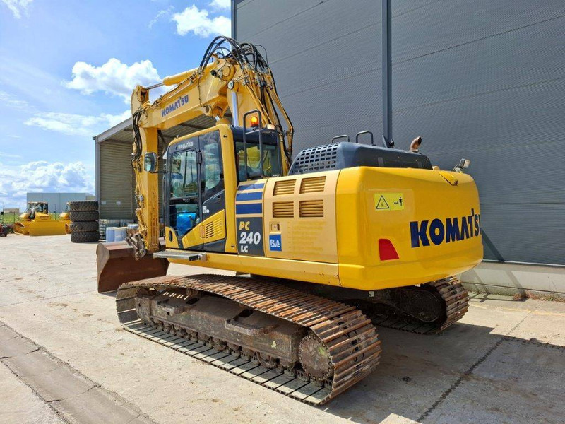 Komatsu PC 240 LC-10 - Kāpurķēžu ekskavators: foto 2 Komatsu PC 240 LC-10 - Kāpurķēžu ekskavators: foto 2