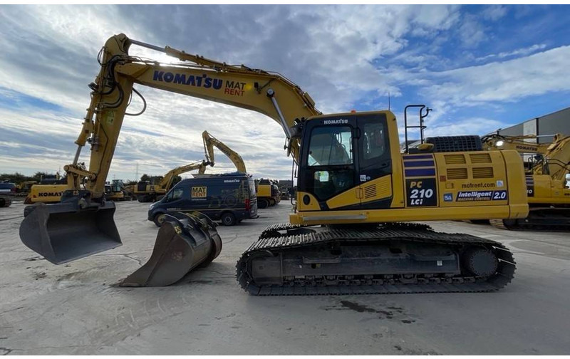 Komatsu PC210LCI-11E0 - Kāpurķēžu ekskavators: foto 4 Komatsu PC210LCI-11E0 - Kāpurķēžu ekskavators: foto 4