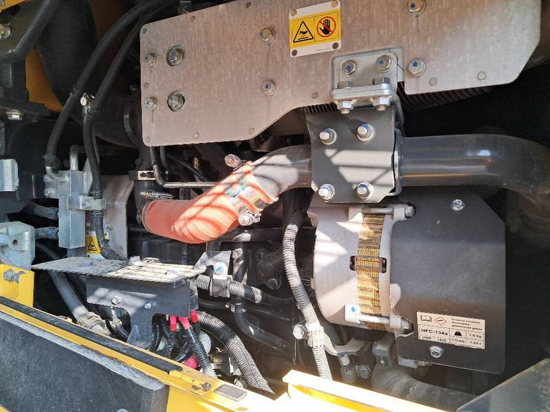 Komatsu WA380-8E0 - Riteņu iekrāvējs: foto 4 Komatsu WA380-8E0 - Riteņu iekrāvējs: foto 4