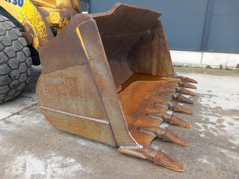 Komatsu WA500-7 - Riteņu iekrāvējs: foto 3 Komatsu WA500-7 - Riteņu iekrāvējs: foto 3