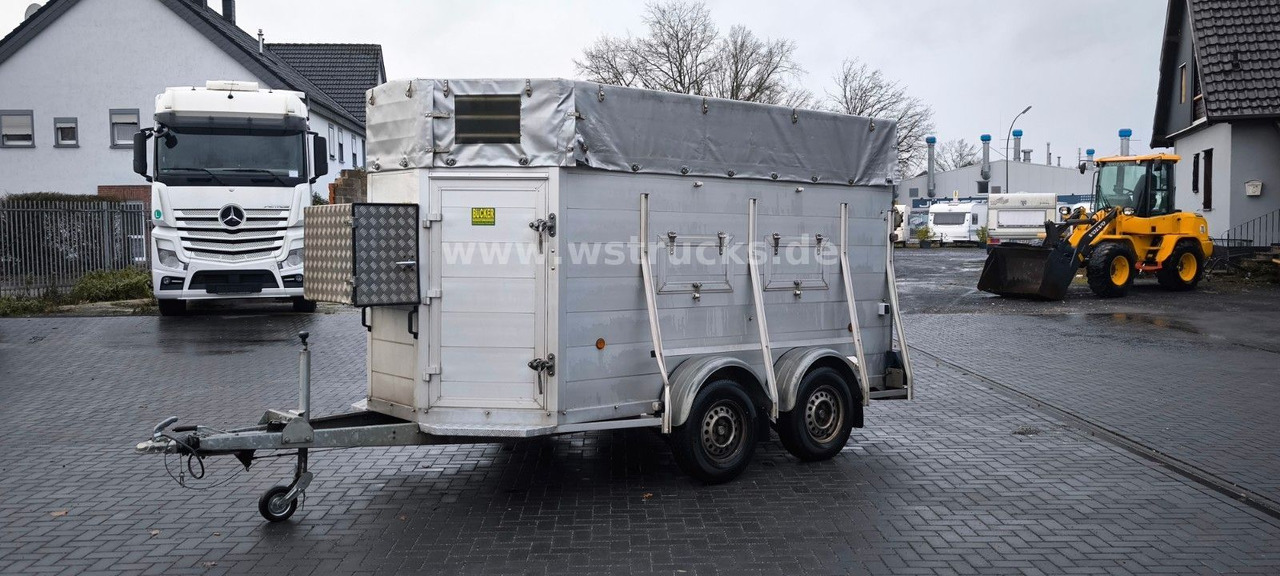 Blomert V30 Großvieh Vollalu Seilwinde - Piekabe dzīvnieku pārvadāšanai: foto 1 Blomert V30 Großvieh Vollalu Seilwinde - Piekabe dzīvnieku pārvadāšanai: foto 1