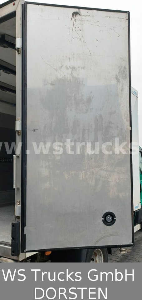 Komercauto refrižerators Iveco Daily Carrier 3 Rohrbahnen: foto 13 Komercauto refrižerators Iveco Daily Carrier 3 Rohrbahnen: foto 13