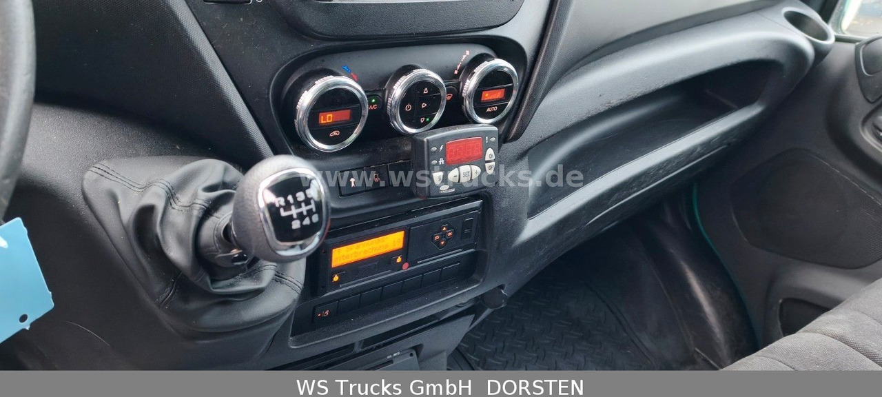 Komercauto refrižerators Iveco Daily Carrier 3 Rohrbahnen: foto 18 Komercauto refrižerators Iveco Daily Carrier 3 Rohrbahnen: foto 18