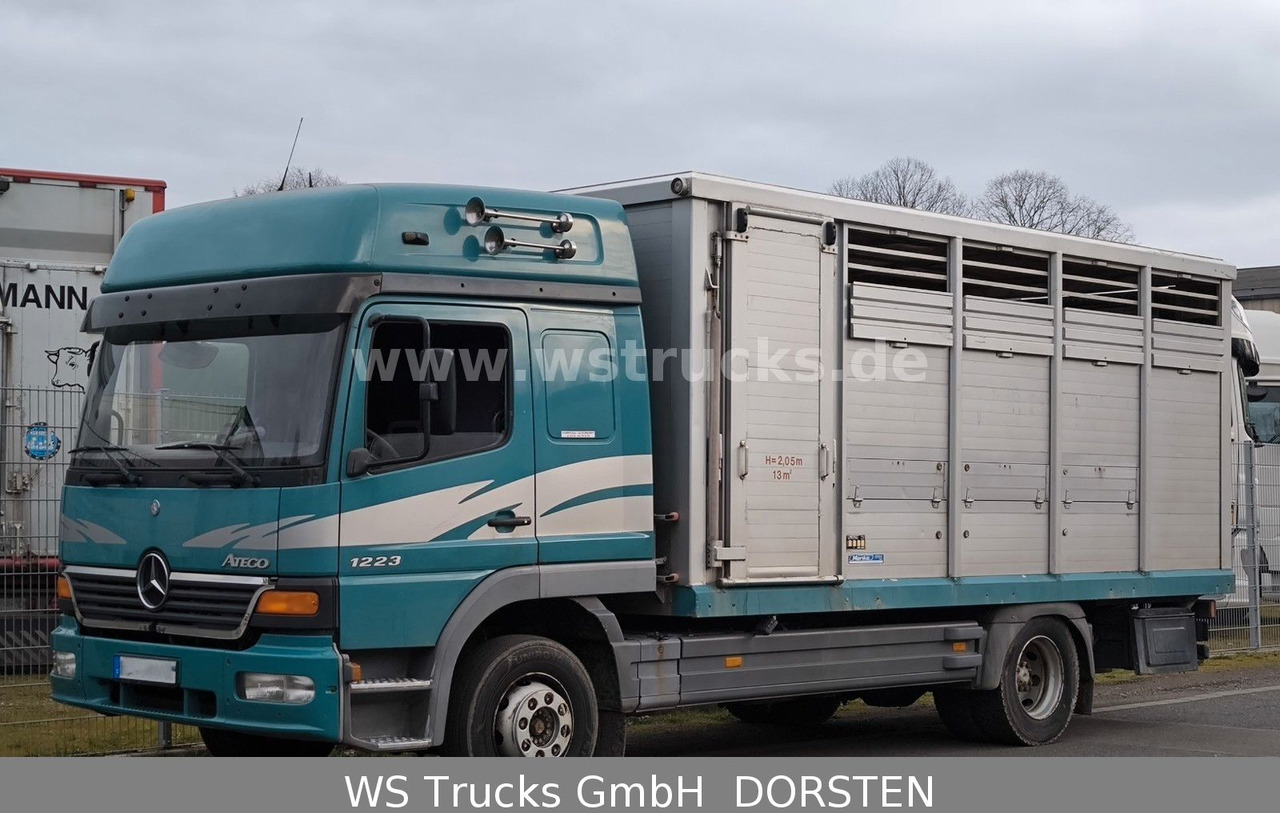 Mercedes-Benz Atego 1223 1 Stock Hohe Gitter Viehtransporter - Zirgu kravas automašīna: foto 2 Mercedes-Benz Atego 1223 1 Stock Hohe Gitter Viehtransporter - Zirgu kravas automašīna: foto 2