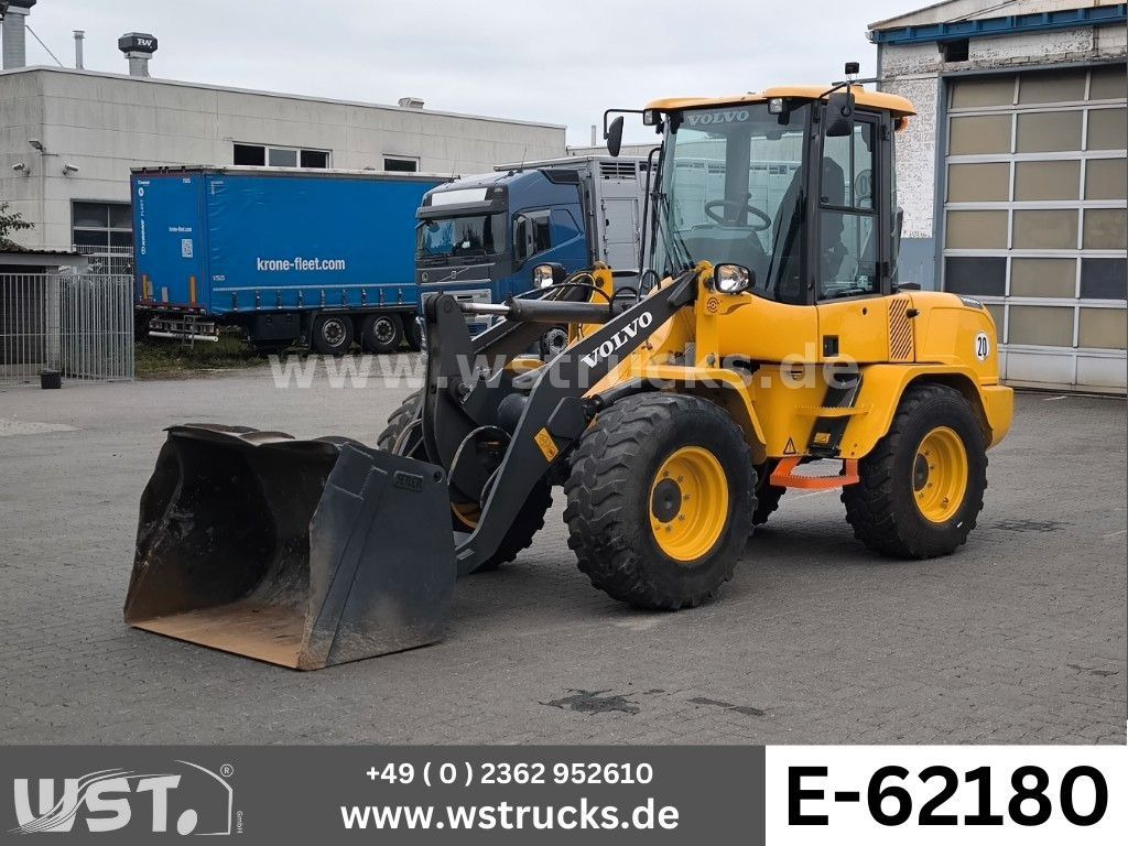 Volvo Radlader L 35 G - Riteņu iekrāvējs: foto 1 Volvo Radlader L 35 G - Riteņu iekrāvējs: foto 1