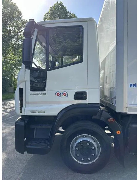 Iveco EuroCargo 140 140-250 Tiefkühl Multitemp - Kravas automašīna refrižerators: foto 3 Iveco EuroCargo 140 140-250 Tiefkühl Multitemp - Kravas automašīna refrižerators: foto 3