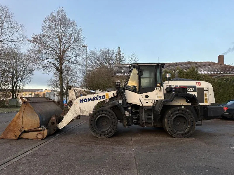 Komatsu WA 320-8 Klappsch. Hochlader WAAGE Schutzbel. Klim WA 320-8 Klappsch. Hochlader WAAGE Schutzbel. Klima - Riteņu iekrāvējs: foto 1 Komatsu WA 320-8 Klappsch. Hochlader WAAGE Schutzbel. Klim WA 320-8 Klappsch. Hochlader WAAGE Schutzbel. Klima - Riteņu iekrāvējs: foto 1