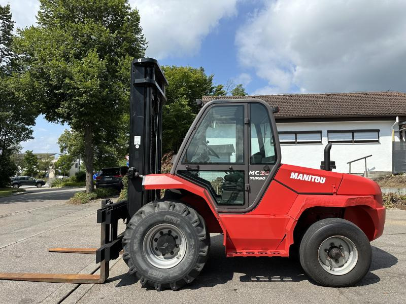 Manitou MC 50 Turbo 5 to Geländestapler Seitenschieb Kabine - Autokrāvējs: foto 1 Manitou MC 50 Turbo 5 to Geländestapler Seitenschieb Kabine - Autokrāvējs: foto 1