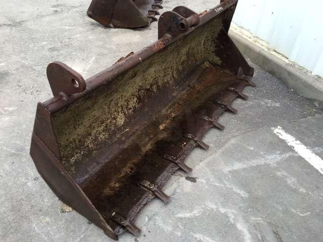 CASE 2300mm - Tractopelle - Iekrāvēja kauss: foto 1 CASE 2300mm - Tractopelle - Iekrāvēja kauss: foto 1